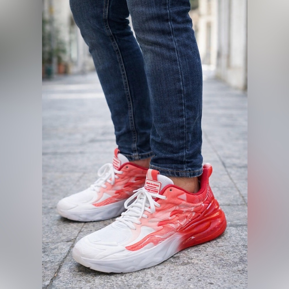 Men’s Red and White Sneakers.Breathable and Fashionable. Size 8.5-9 Asian 42 NIP